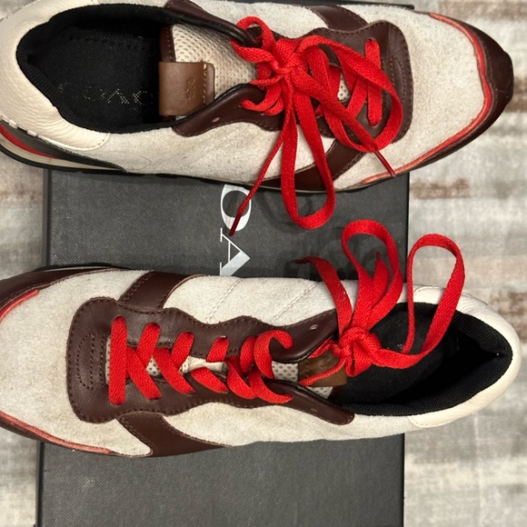 Coach shoes, color currant/ Chalk / black size 9 , C11 HAIRY SUEDE - Picture 3 of 4